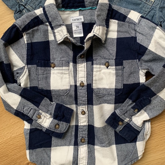 CARTER’S Toddler Button Down Bundle - Picture 4 of 9
